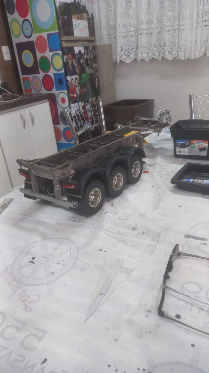 Memória de Herança da Estrada - Carretas em Escala Reduzida